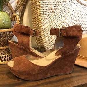 Kenneth Cole Reaction Suede Heels